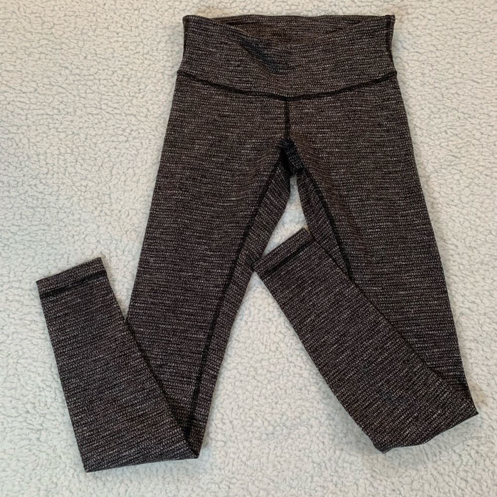 Lululemon Black and Grey Leggings Size 4 EUC